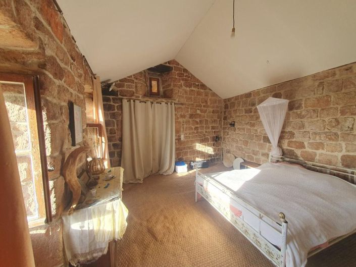 Image No.16-6 Bed House for sale