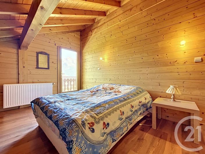 Image No.9-3 Bed House for sale