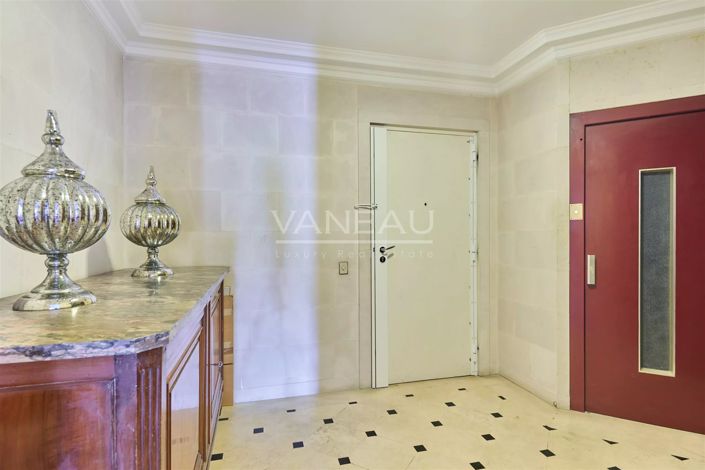Image No.12-Appartement de 5 chambres à vendre à Paris