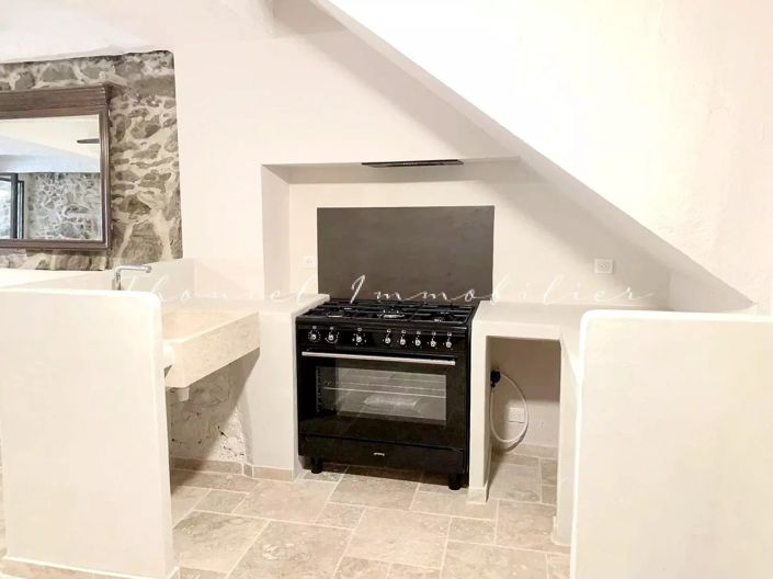Image No.6-2 Bed House for sale