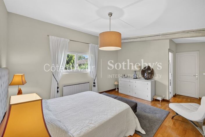 Image No.16-3 Bed House for sale