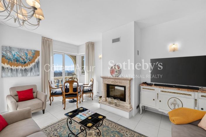 Image No.5-6 Bed House for sale