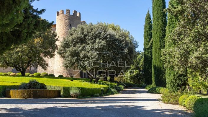 Image No.2-12 Bed House for sale