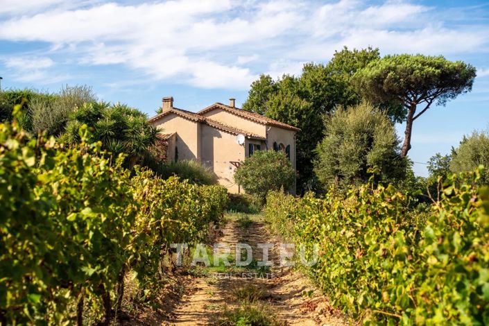 Image No.11-8 Bed House for sale