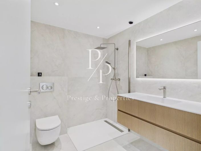 Image No.13-7 Bed House for sale