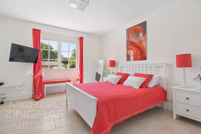 Image No.11-4 Bed House for sale