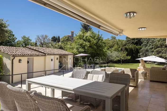 Image No.18-4 Bed House for sale