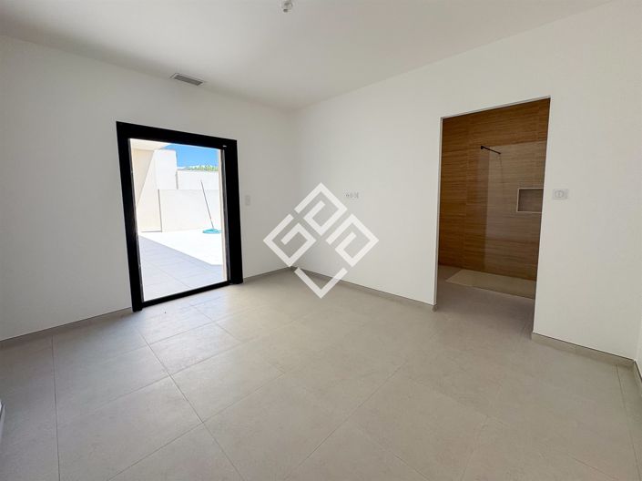 Image No.5-3 Bed House for sale