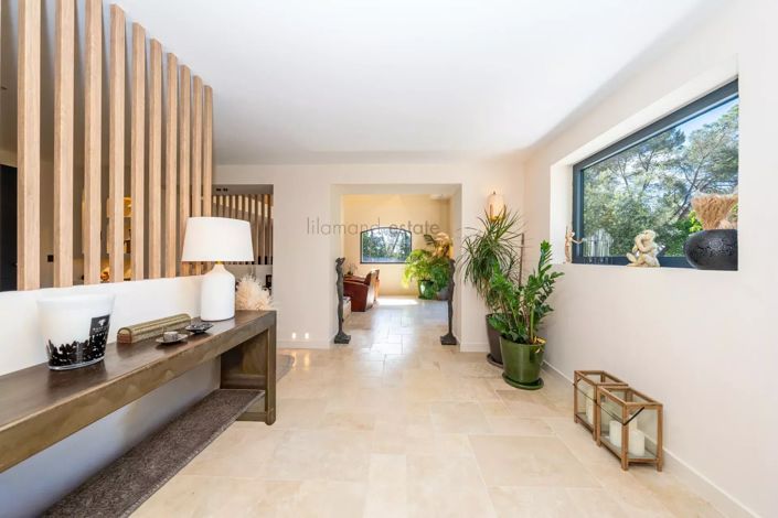 Image No.8-3 Bed House for sale