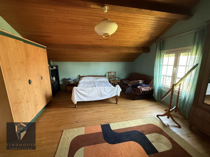 Image No.16-5 Bed House for sale