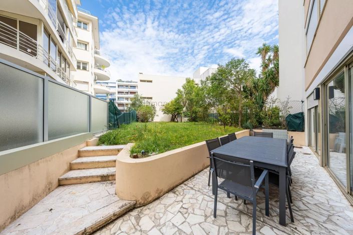 Image No.29-4 Bed Apartment for sale