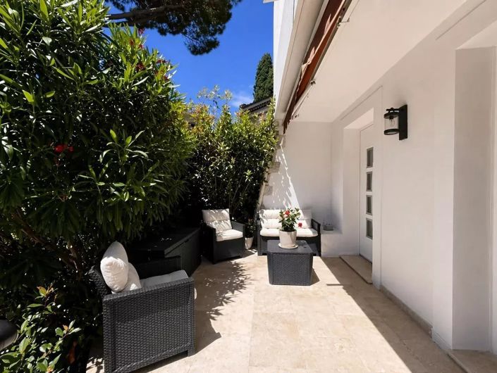 Image No.2-3 Bed House for sale