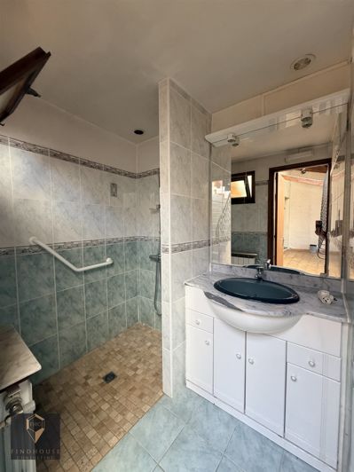 Image No.6-3 Bed House for sale
