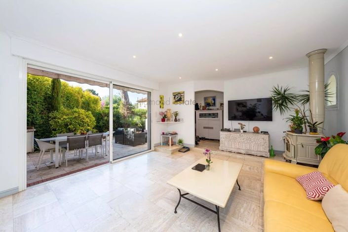 Image No.5-3 Bed House for sale