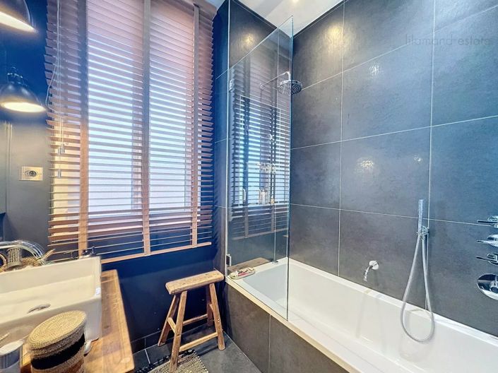 Image No.10-3 Bed Apartment for sale