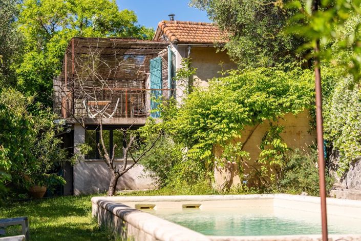 Image No.6-5 Bed House for sale