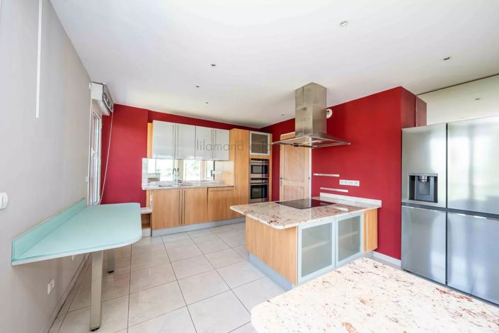 Image No.11-3 Bed Apartment for sale