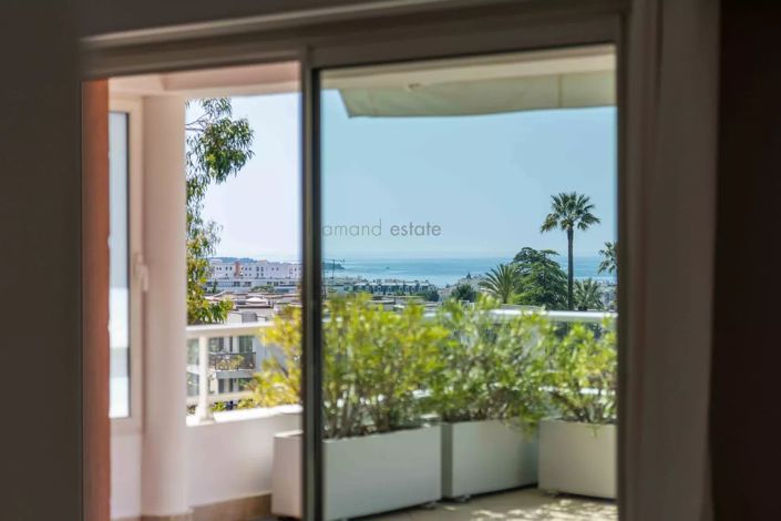 Image No.6-3 Bed Apartment for sale