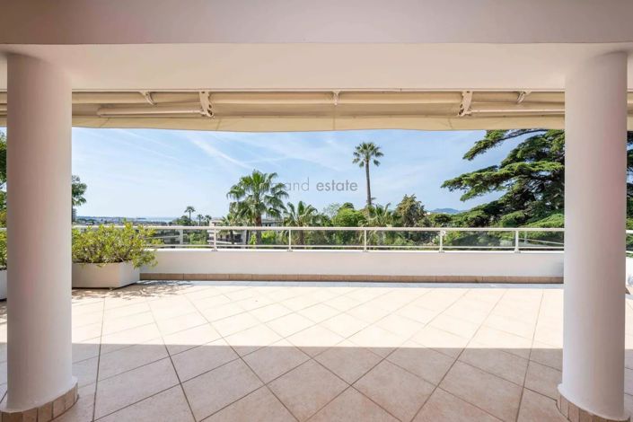 Image No.9-3 Bed Apartment for sale