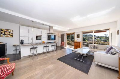 ambn83u9iuhr6jon7