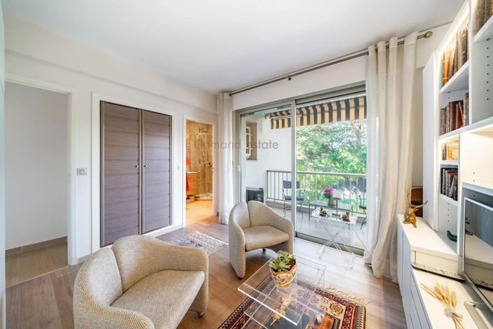Image No.17-2 Bed Apartment for sale