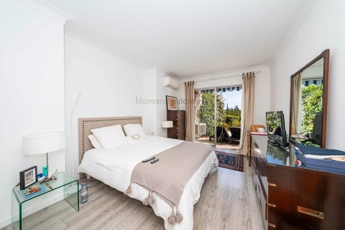 Image No.11-3 Bed Apartment for sale