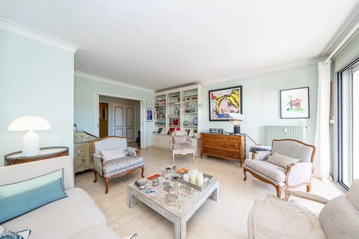 Image No.8-3 Bed Apartment for sale