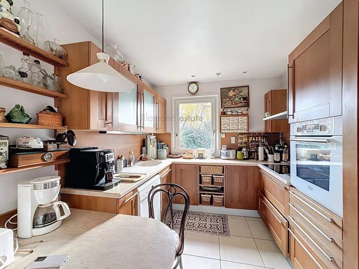 Image No.4-4 Bed House for sale