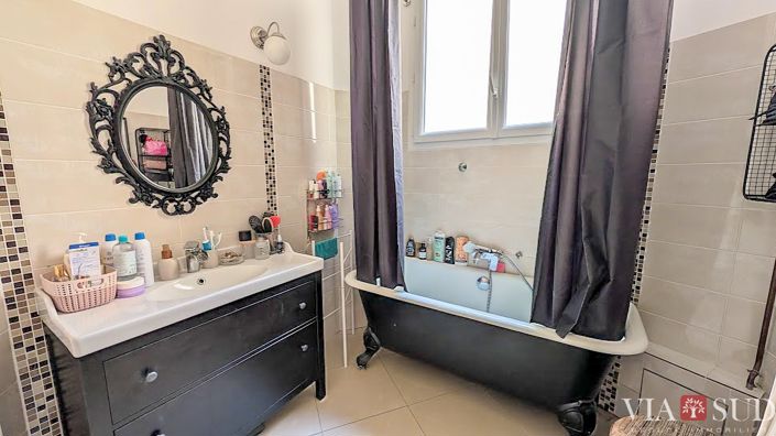Image No.11-3 Bed Apartment for sale