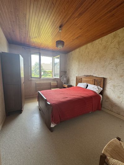 Image No.8-3 Bed House for sale