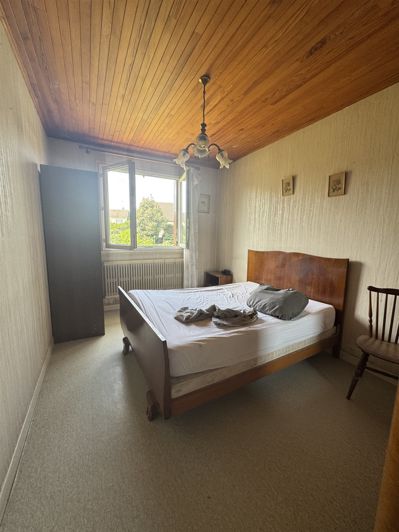 Image No.9-3 Bed House for sale