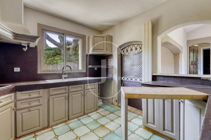 Image No.7-3 Bed House for sale