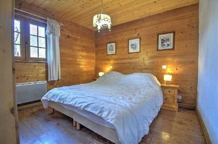 Image No.6-7 Bed House for sale