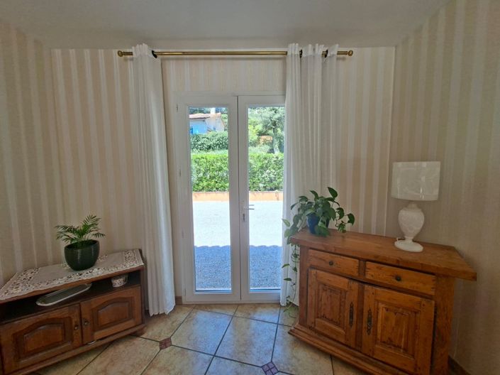 Image No.10-4 Bed House for sale