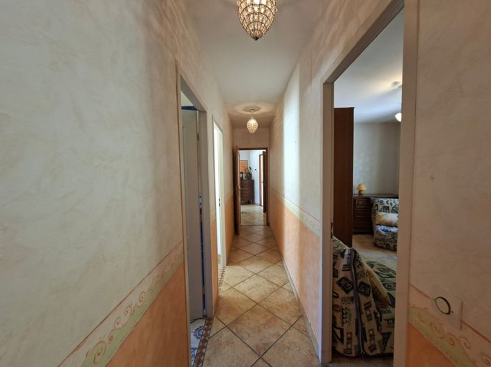 Image No.13-4 Bed House for sale