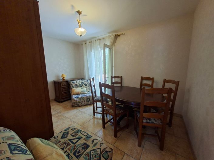 Image No.17-4 Bed House for sale