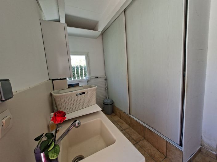 Image No.22-4 Bed House for sale