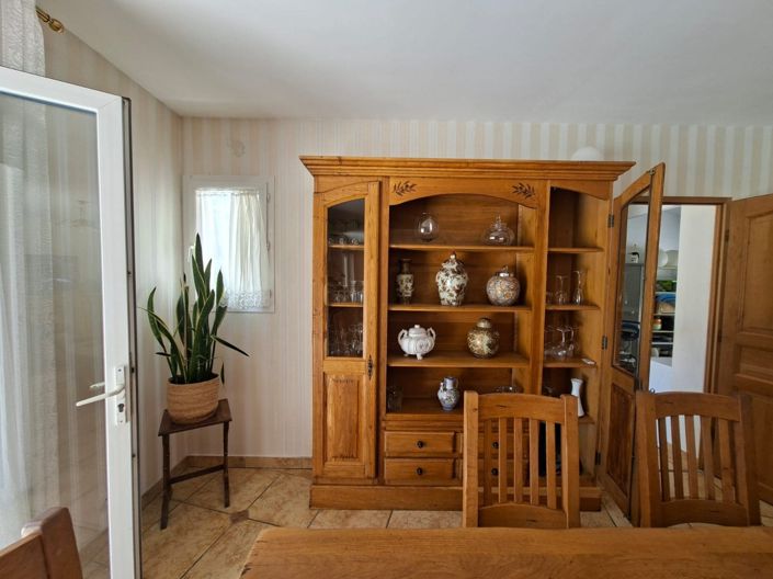 Image No.28-4 Bed House for sale