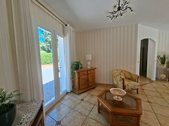 Image No.29-4 Bed House for sale