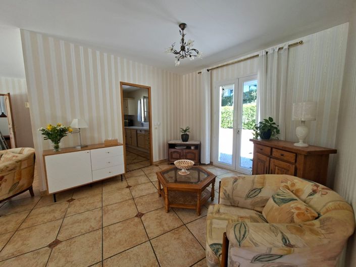 Image No.9-4 Bed House for sale