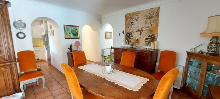 Image No.24-4 Bed House for sale