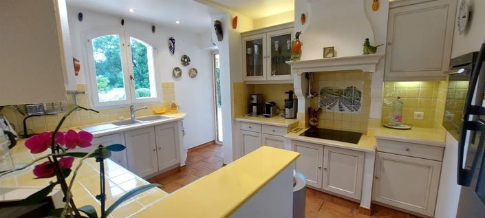Image No.27-4 Bed House for sale