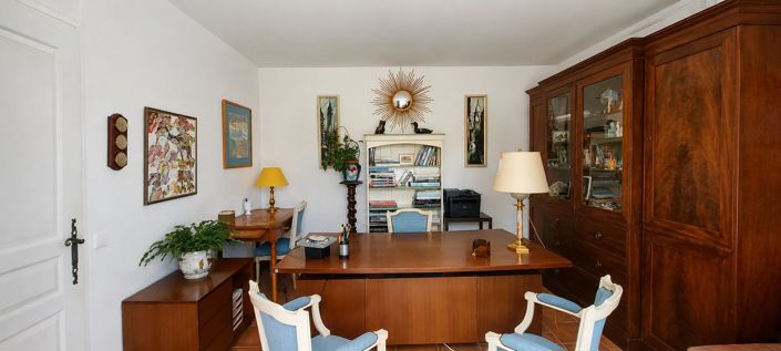 Image No.30-4 Bed House for sale