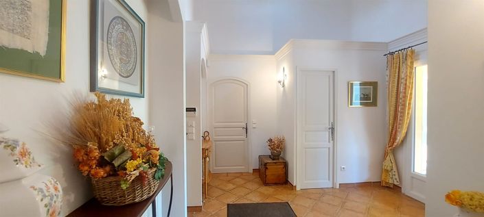 Image No.34-4 Bed House for sale