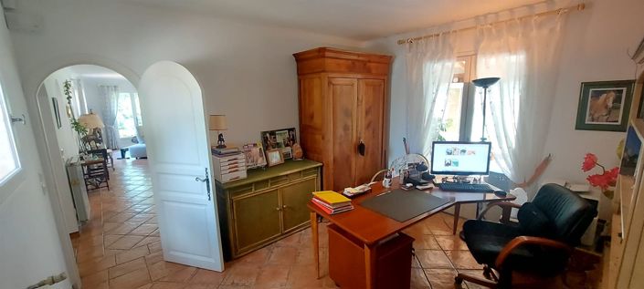 Image No.39-4 Bed House for sale