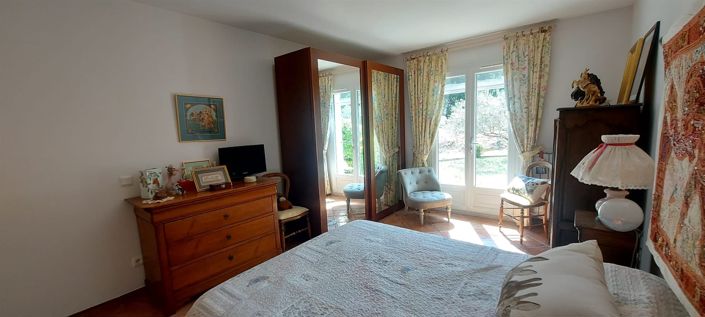 Image No.40-4 Bed House for sale