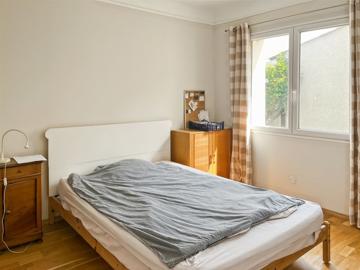 Image No.12-4 Bed House for sale