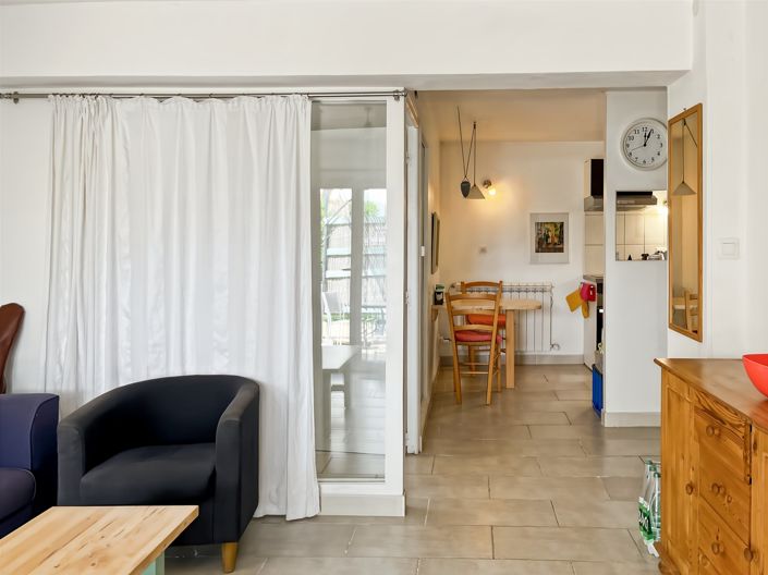 Image No.18-4 Bed House for sale