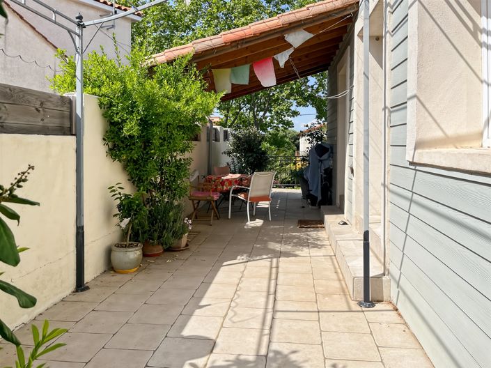 Image No.27-4 Bed House for sale
