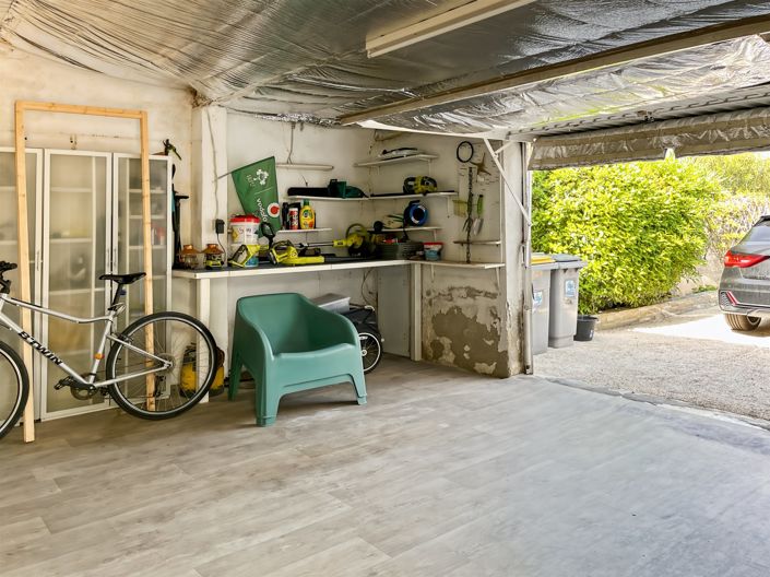 Image No.21-3 Bed House for sale